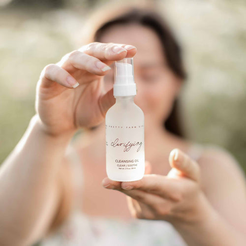 Clarifying Cleansing Oil for Acne-Prone Skin – Product Image 2 | The Glow Atelier
