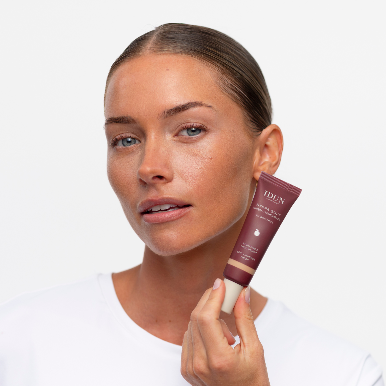 Hydra Soft Mineral Foundation – Product Image 39 | The Glow Atelier